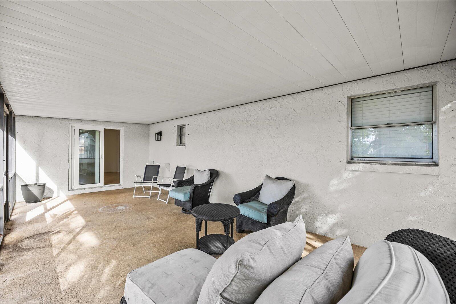 1250 SE Petunia Avenue, Port St. Lucie