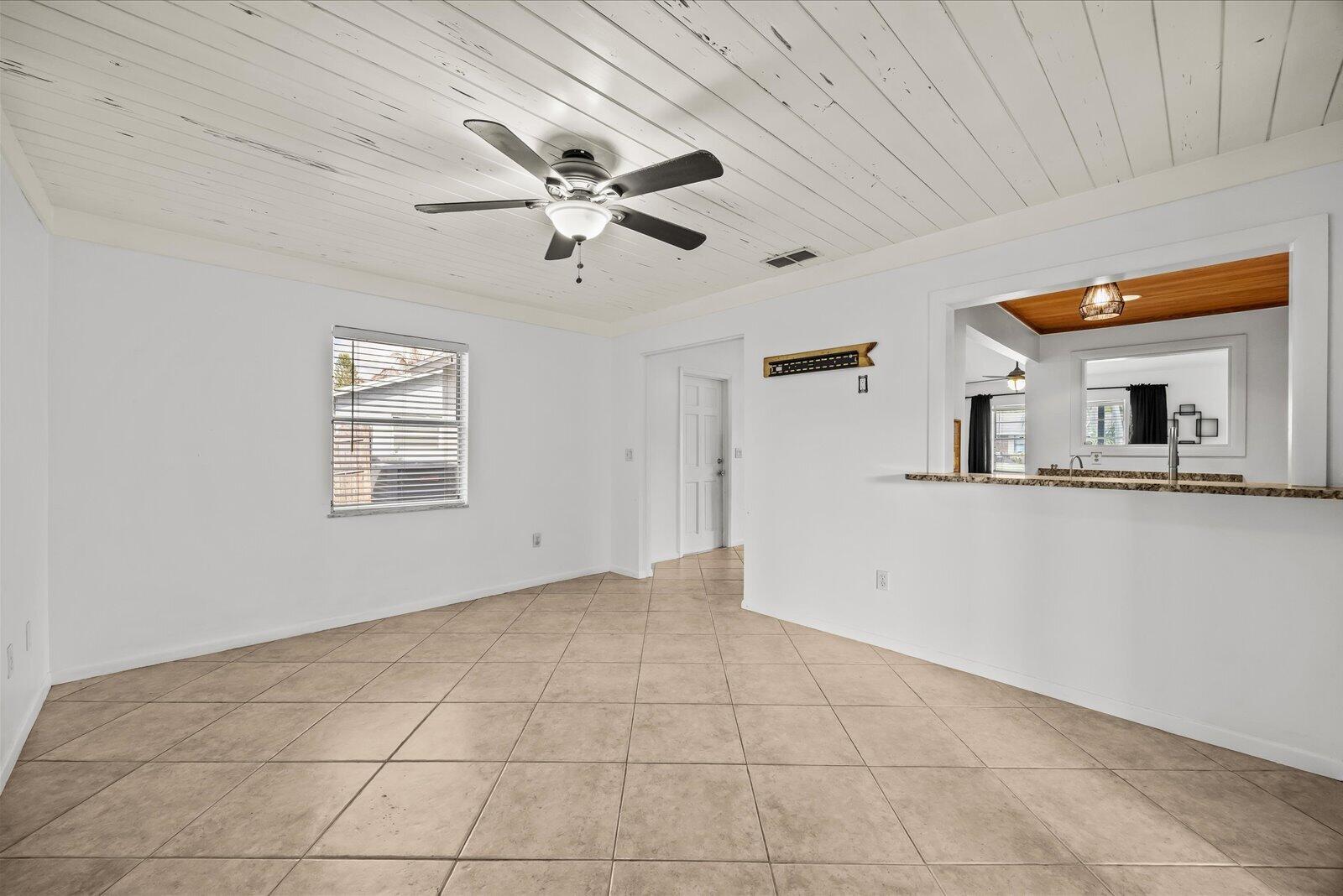 1250 SE Petunia Avenue, Port St. Lucie