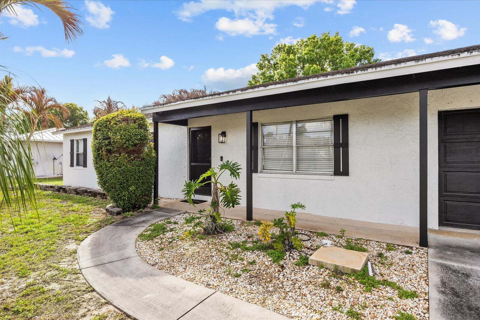 1250 SE Petunia Avenue, Port St. Lucie