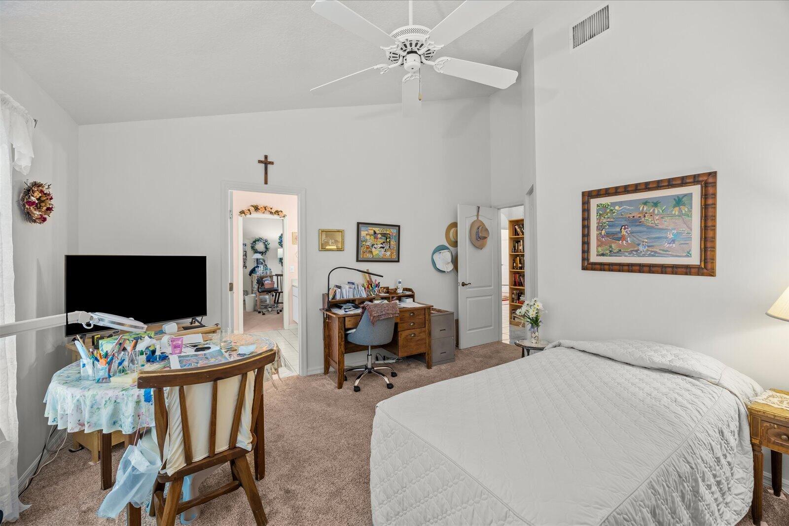340 SE Saint Lucie Boulevard