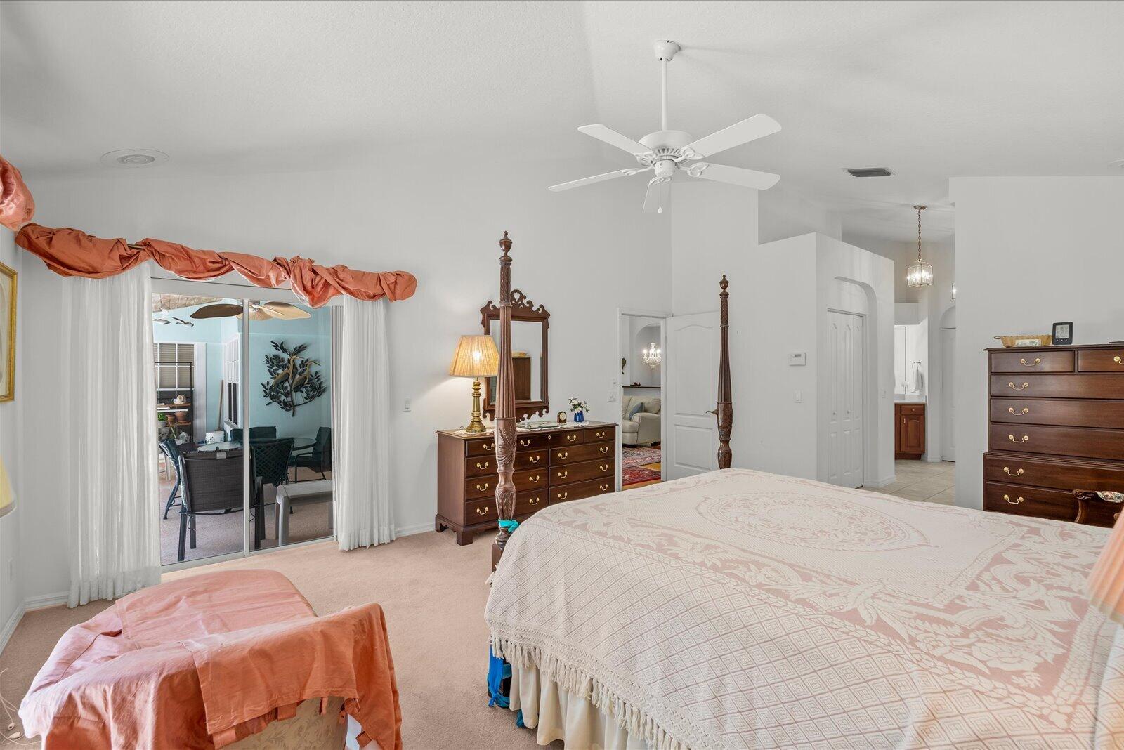 340 SE Saint Lucie Boulevard