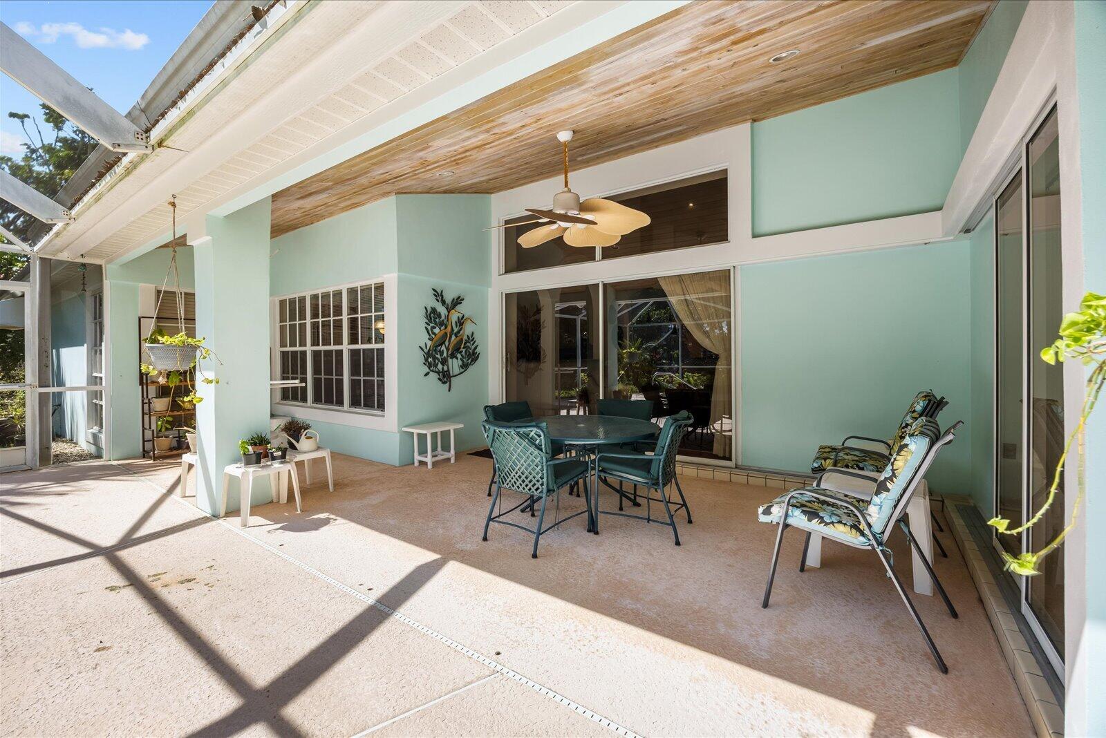 340 SE Saint Lucie Boulevard