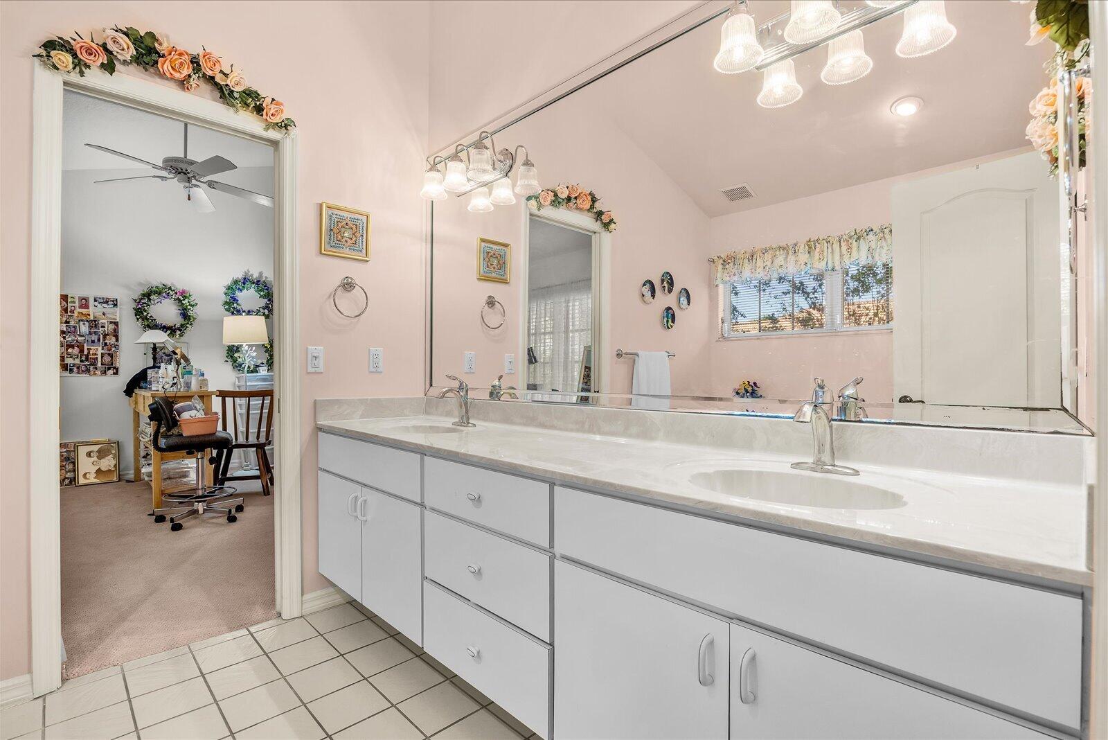 340 SE Saint Lucie Boulevard
