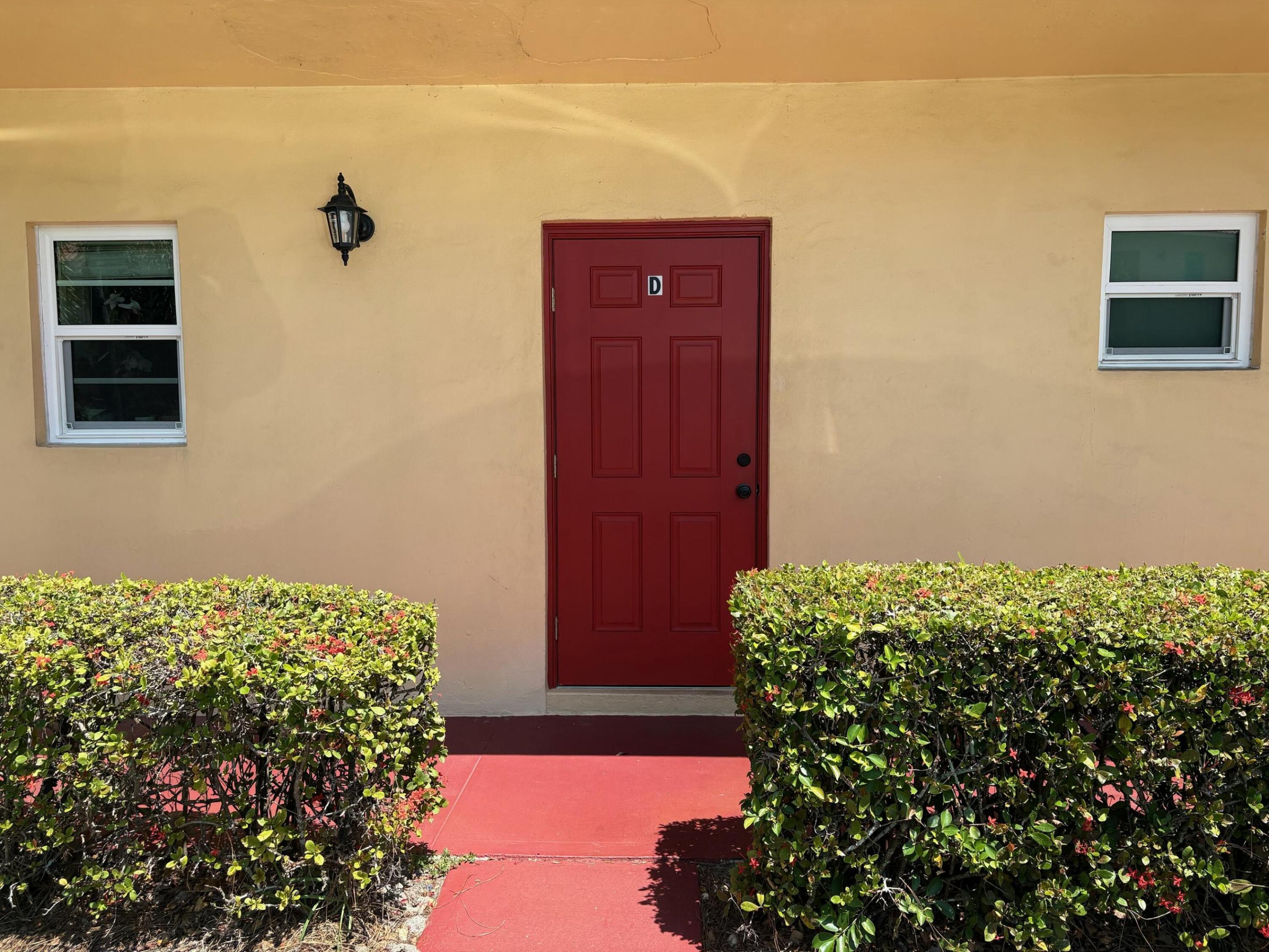 1943 SW Palm City Road 22-d