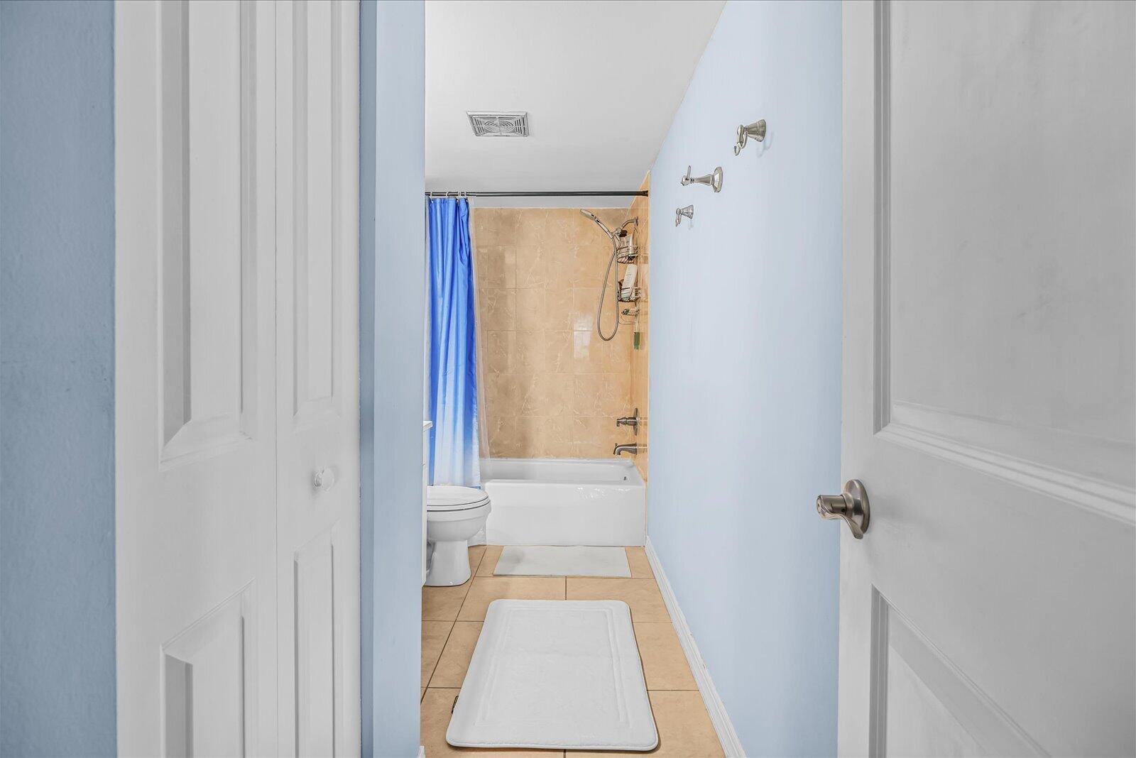 1943 SW Palm City Road 22-d