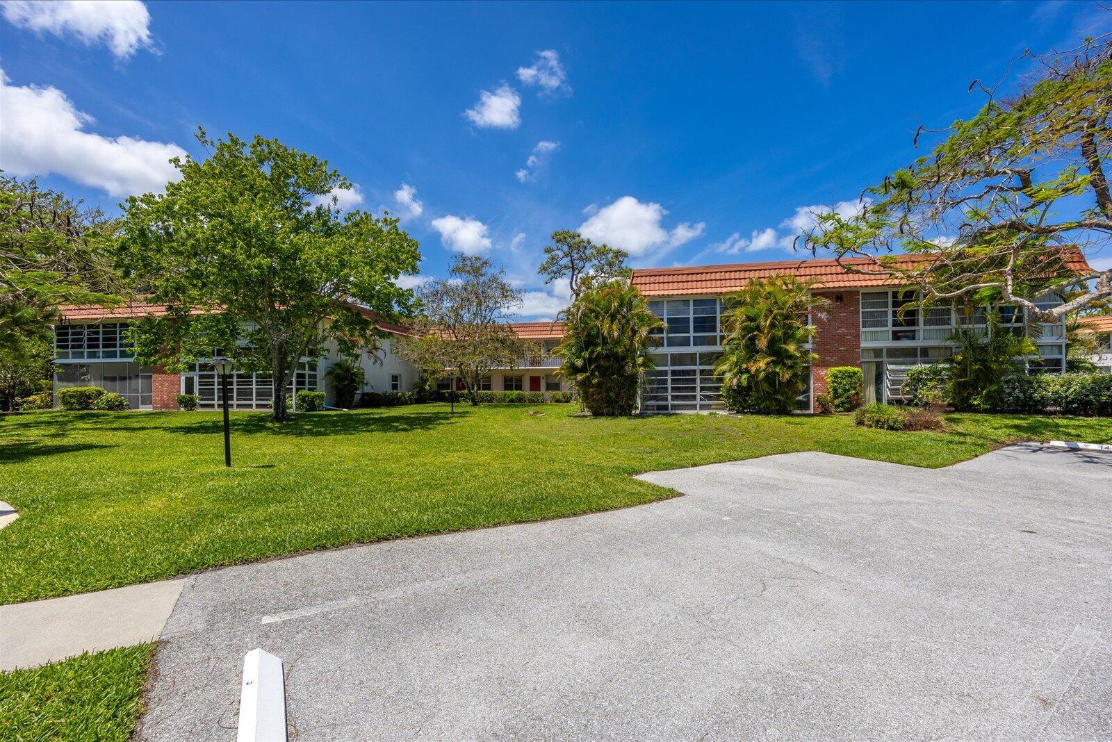 2600 SE Ocean Boulevard N8