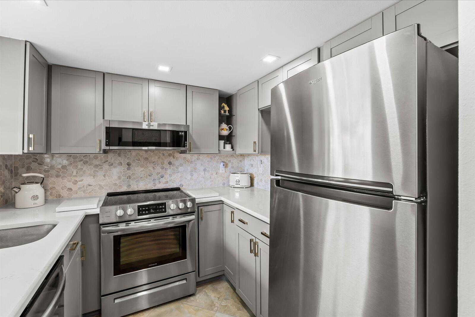 2929 SE Ocean Boulevard 104-7