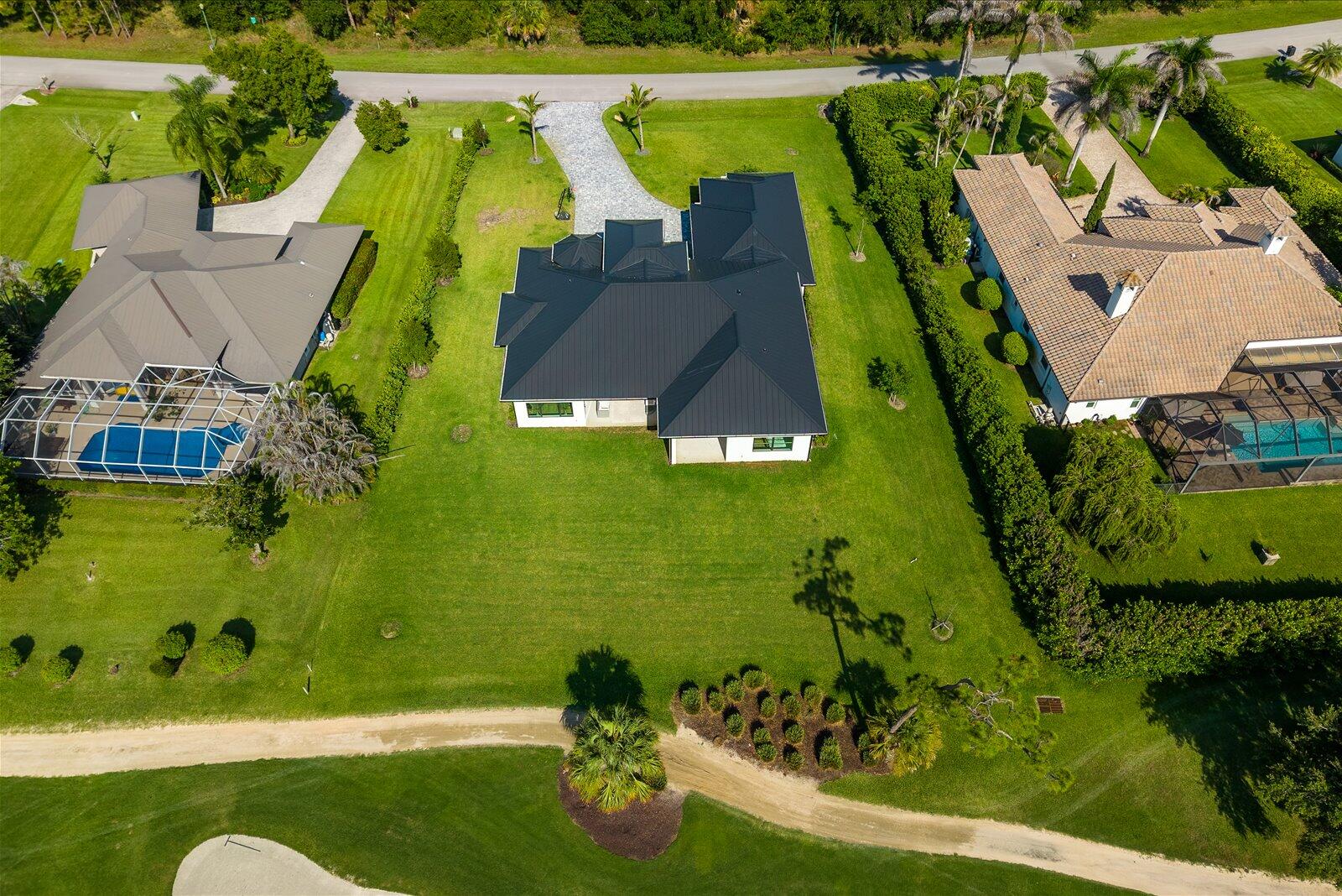 896 SW Squire Johns Lane