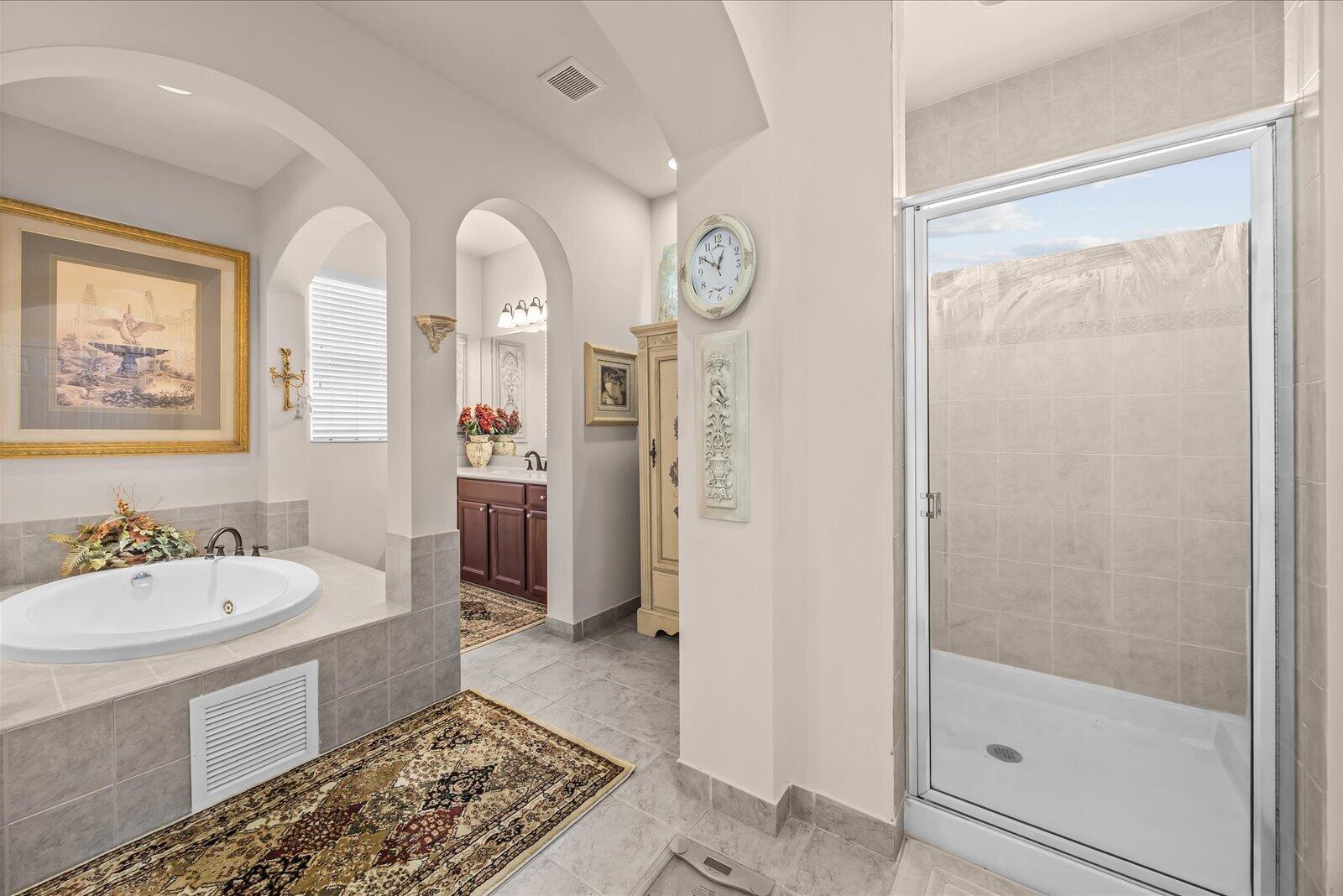 5718 SW Bald Eagle Drive