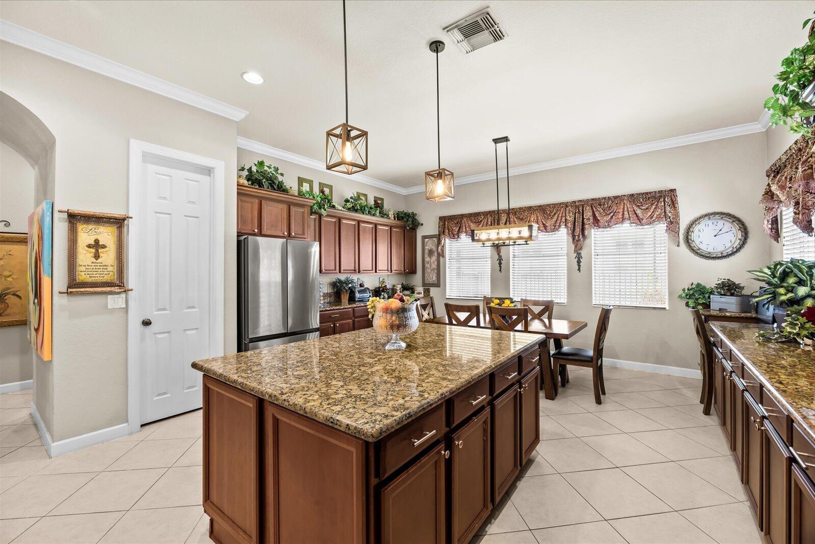 5718 SW Bald Eagle Drive
