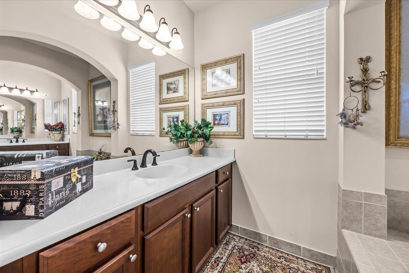 5718 SW Bald Eagle Drive
