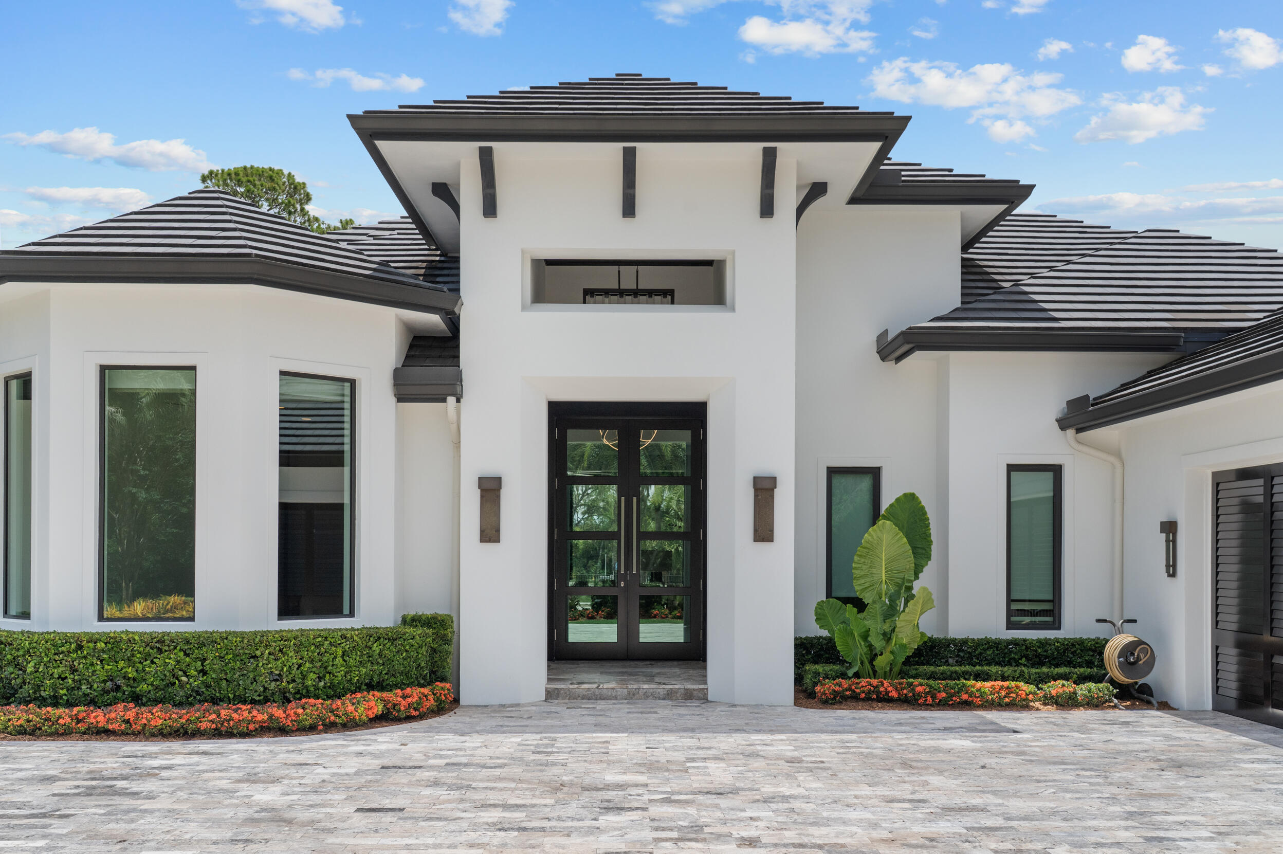 6621 SW Silver Wolf Drive