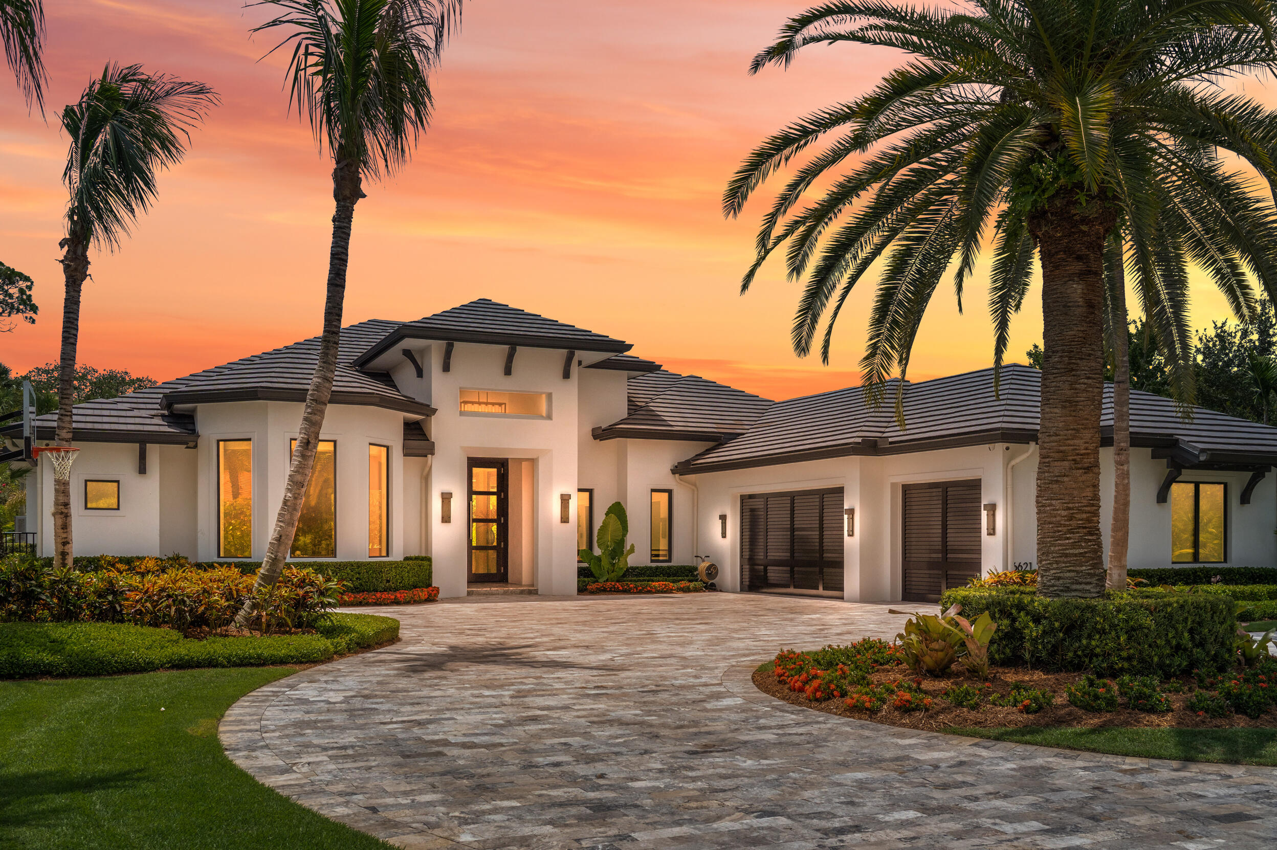 6621 SW Silver Wolf Drive