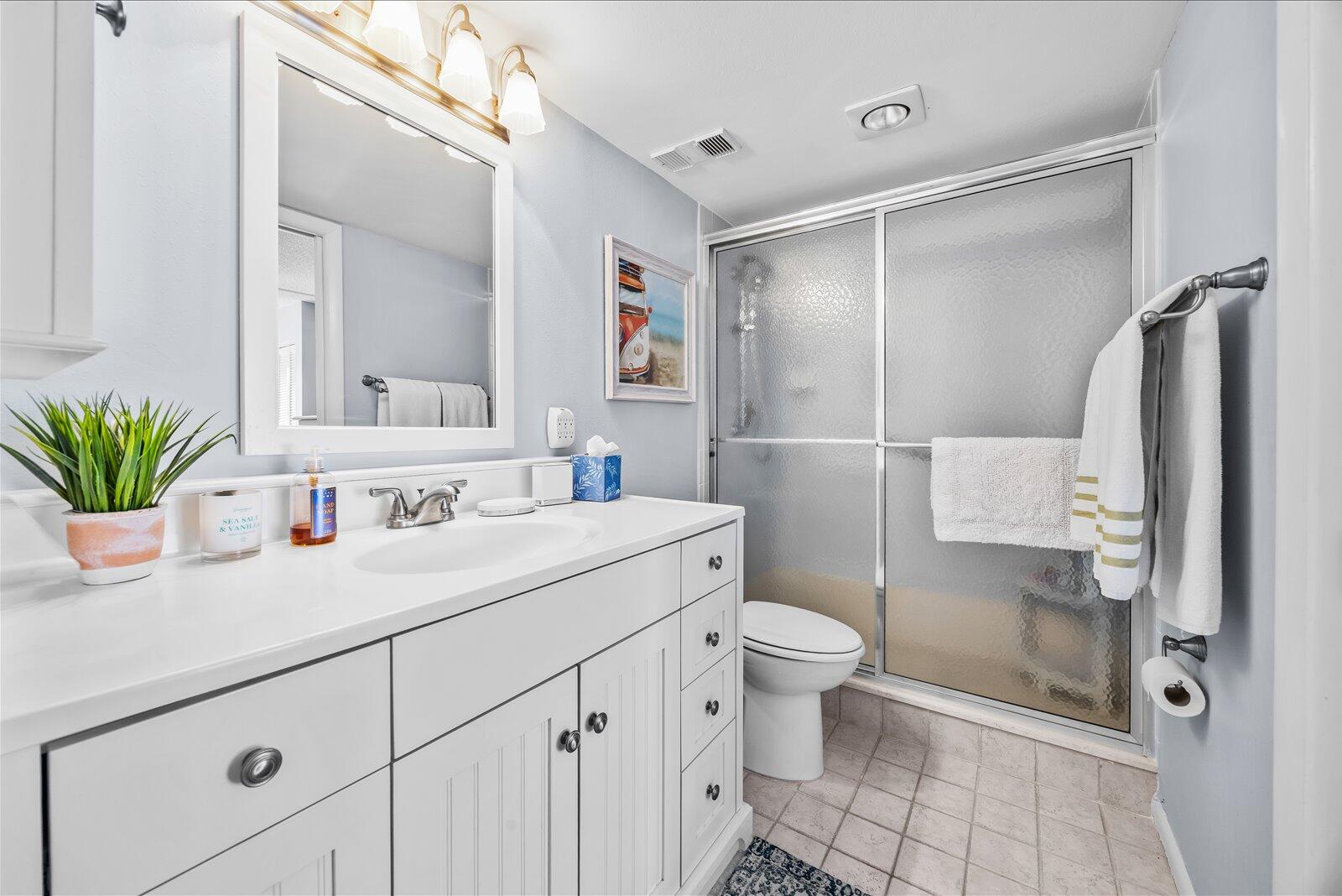 333 NE GOLFVIEW Circle