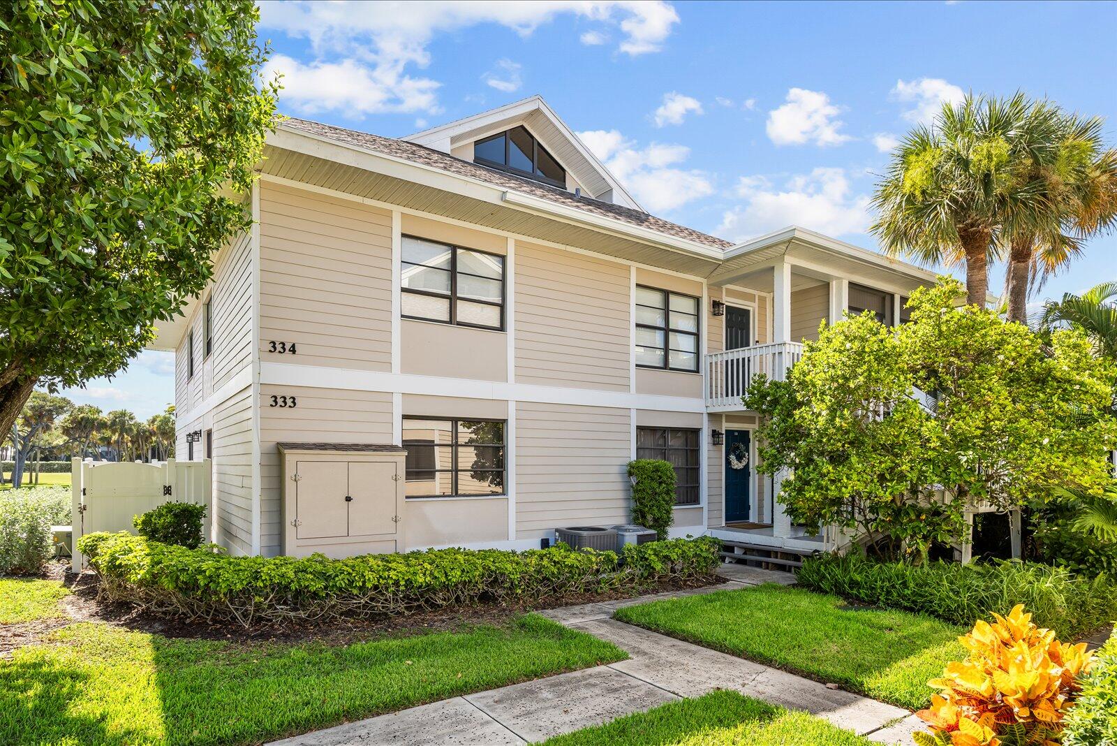 333 NE GOLFVIEW Circle
