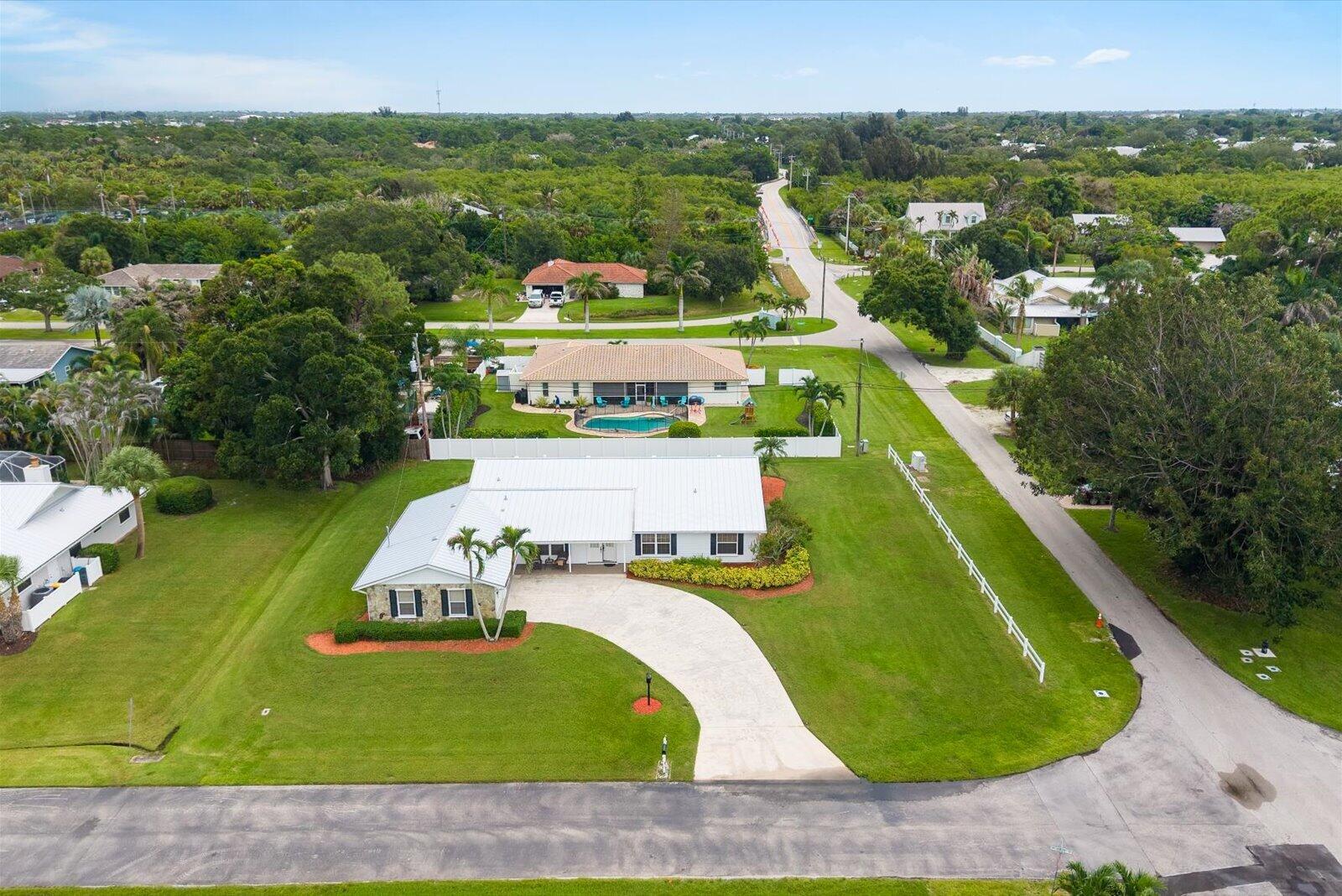 2375 NW Cove View