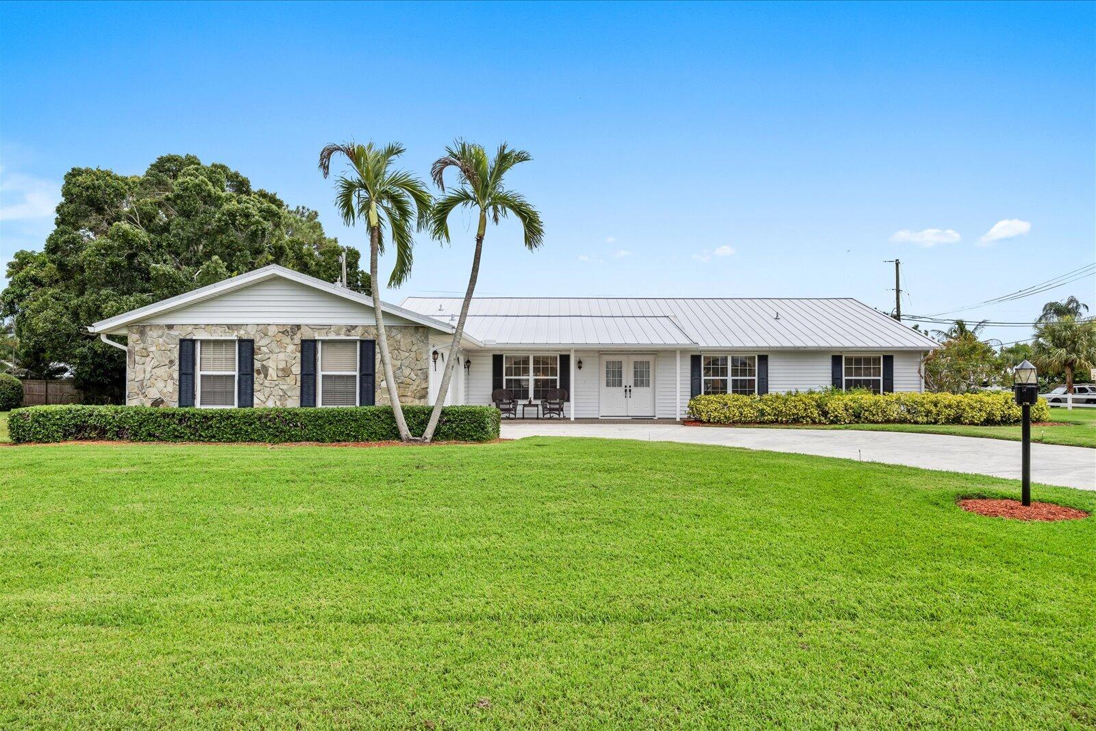 2375 NW Cove View