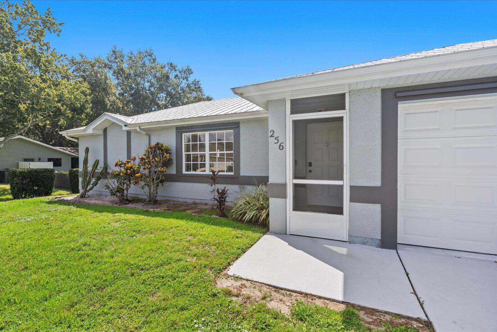 256 SW CHRISTMAS Terrace, Port St. Lucie