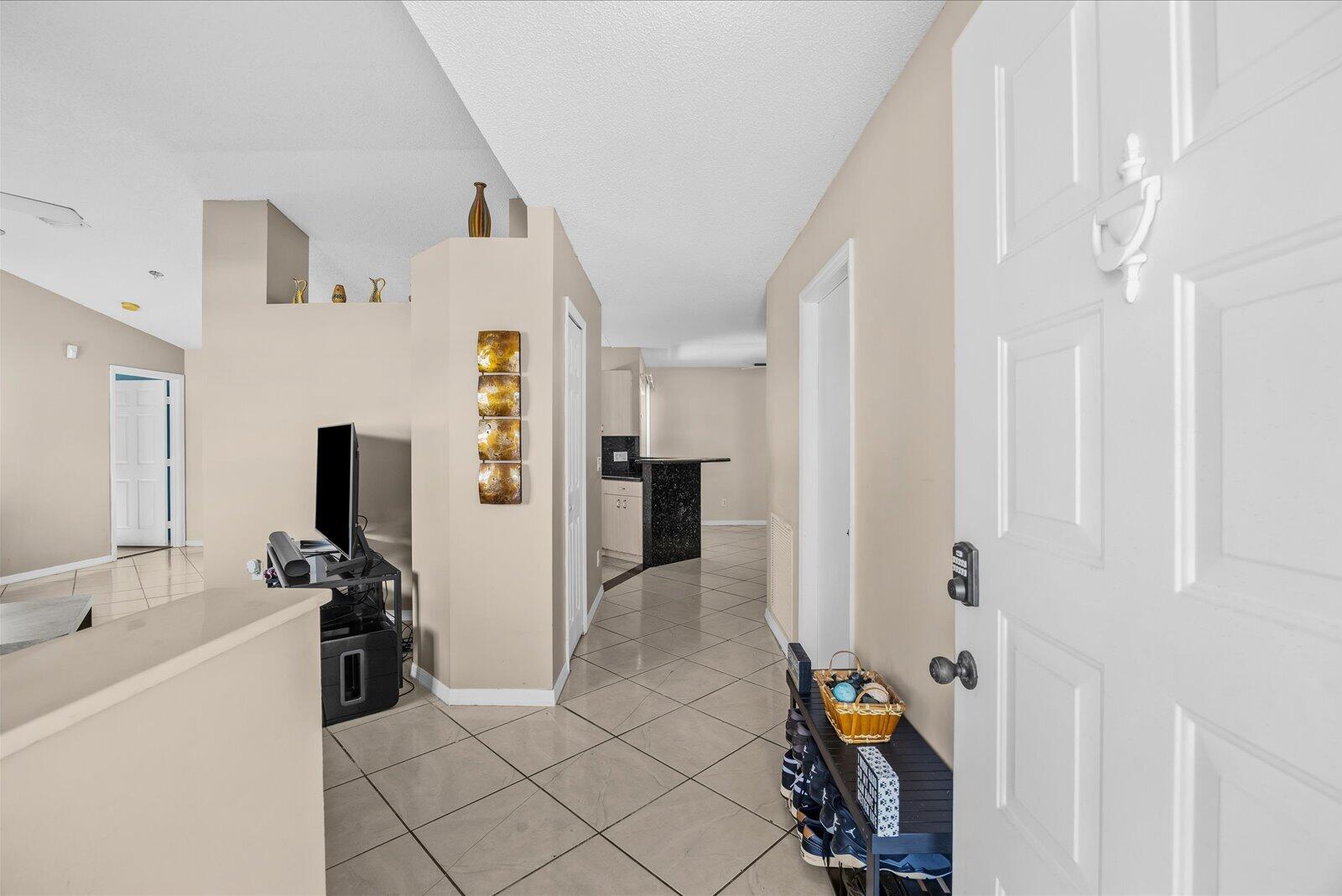 256 SW CHRISTMAS Terrace, Port St. Lucie