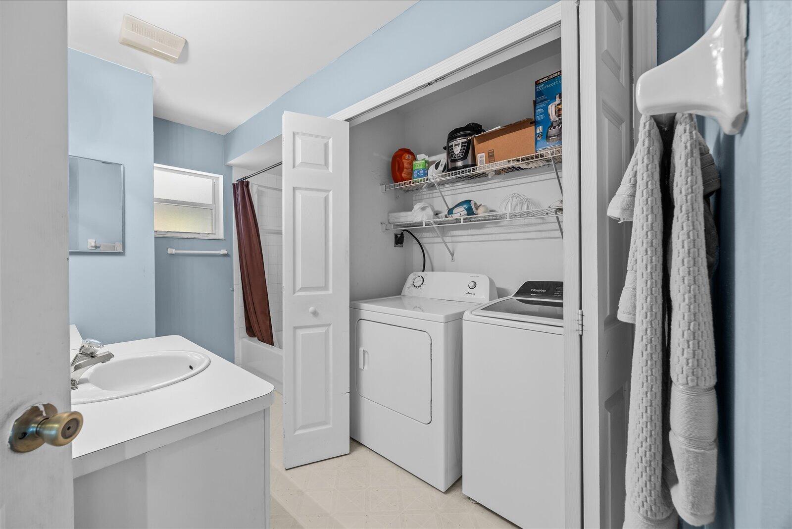 256 SW CHRISTMAS Terrace, Port St. Lucie