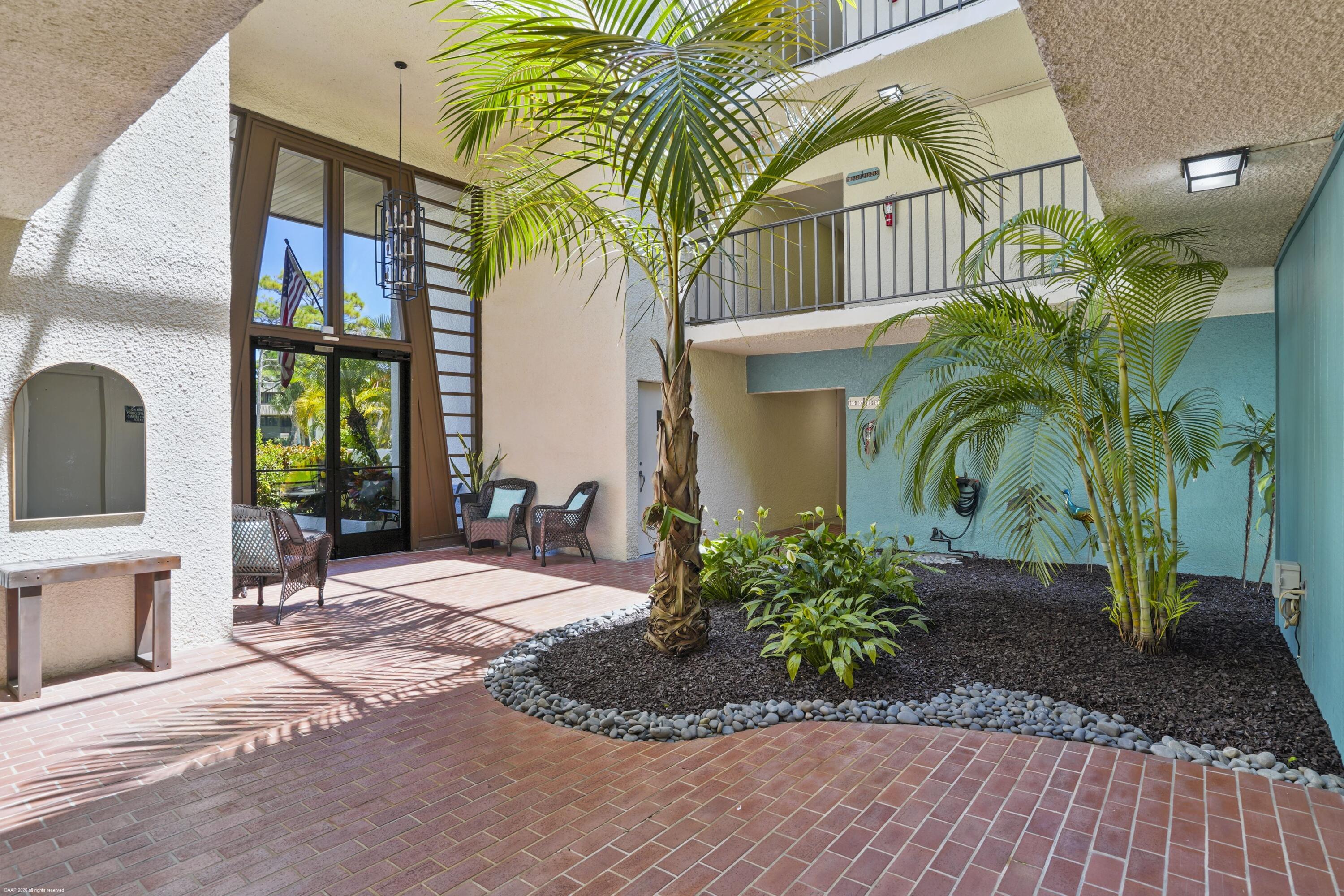 1800 SE SAINT LUCIE Boulevard 6-201