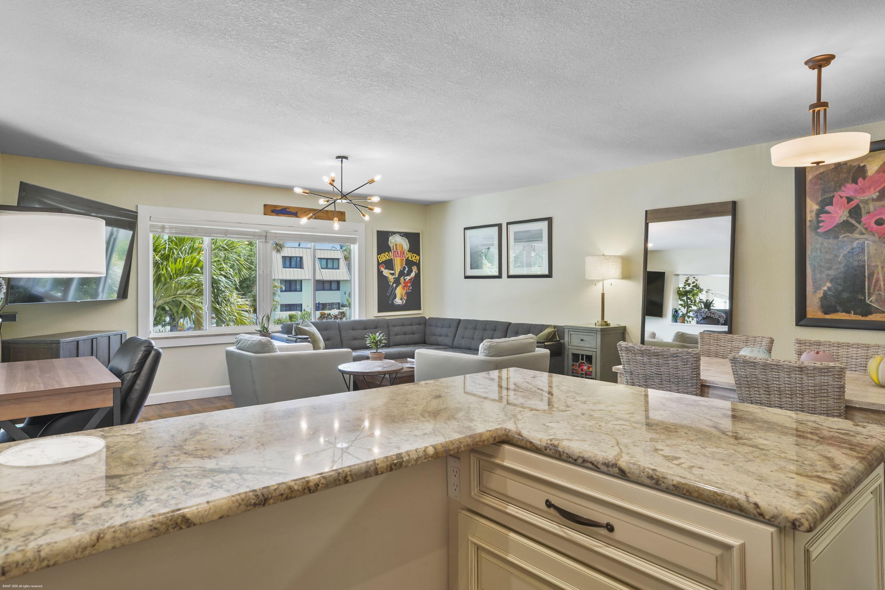 1800 SE SAINT LUCIE Boulevard 6-201