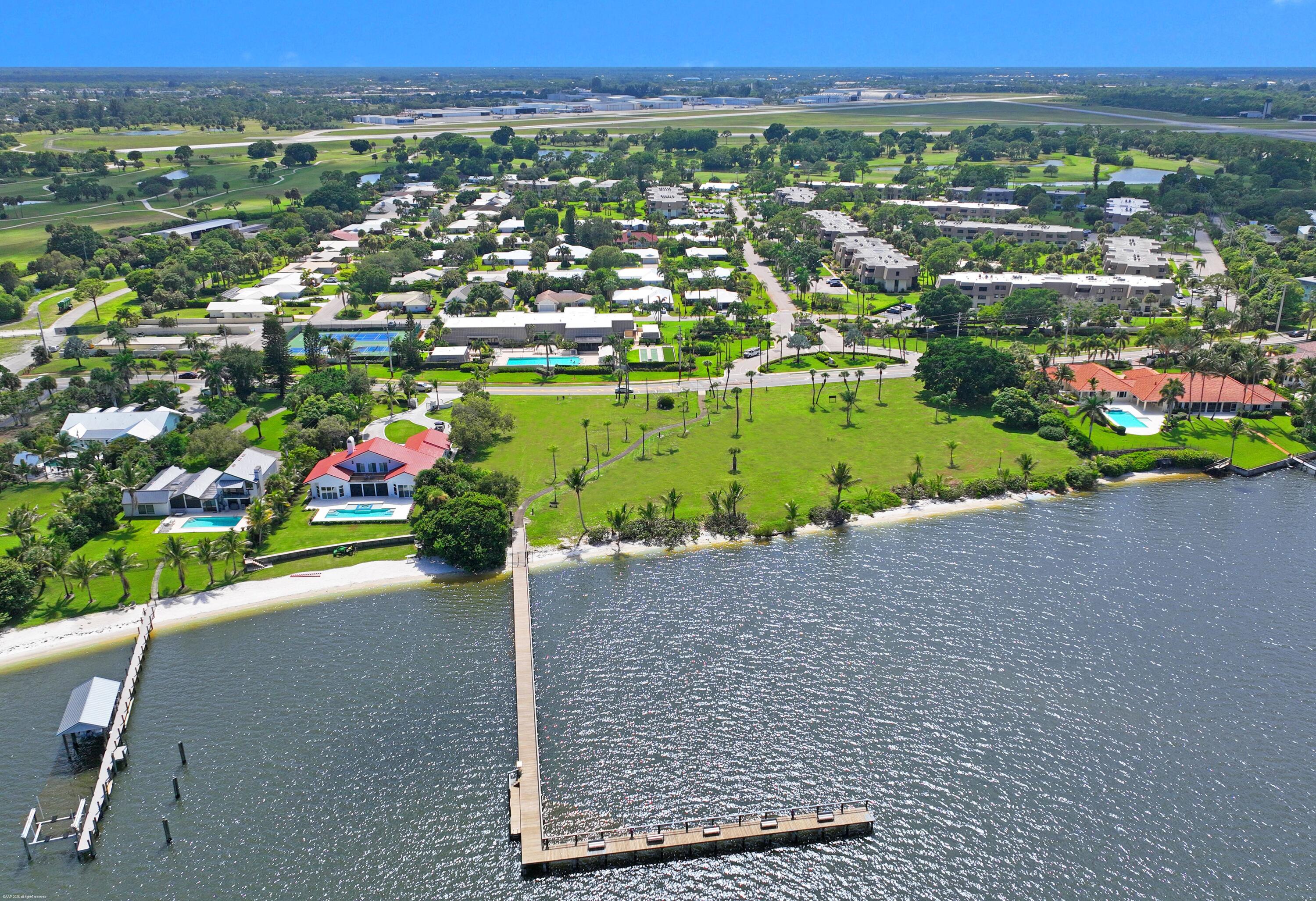 1800 SE SAINT LUCIE Boulevard 6-201