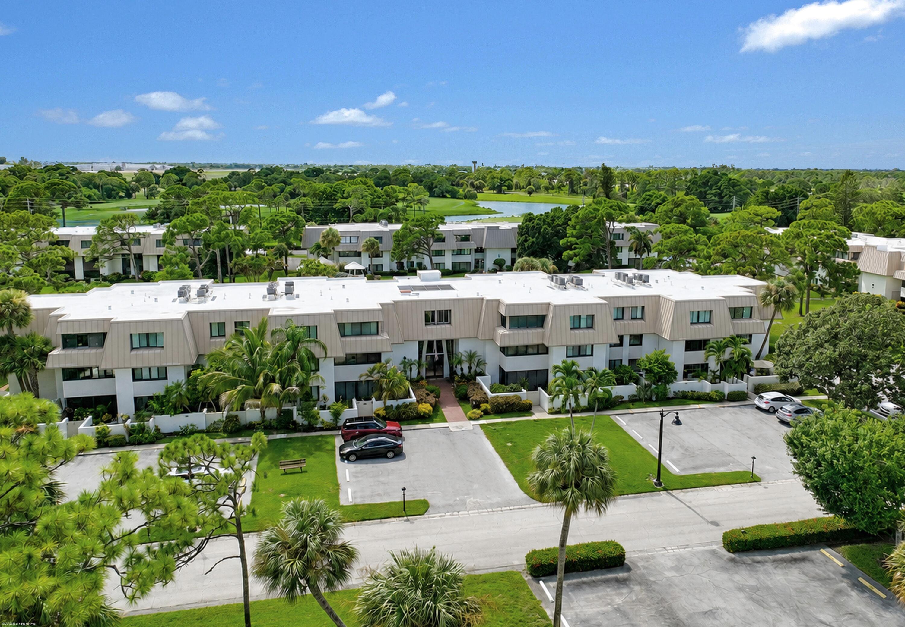 1800 SE SAINT LUCIE Boulevard 6-201