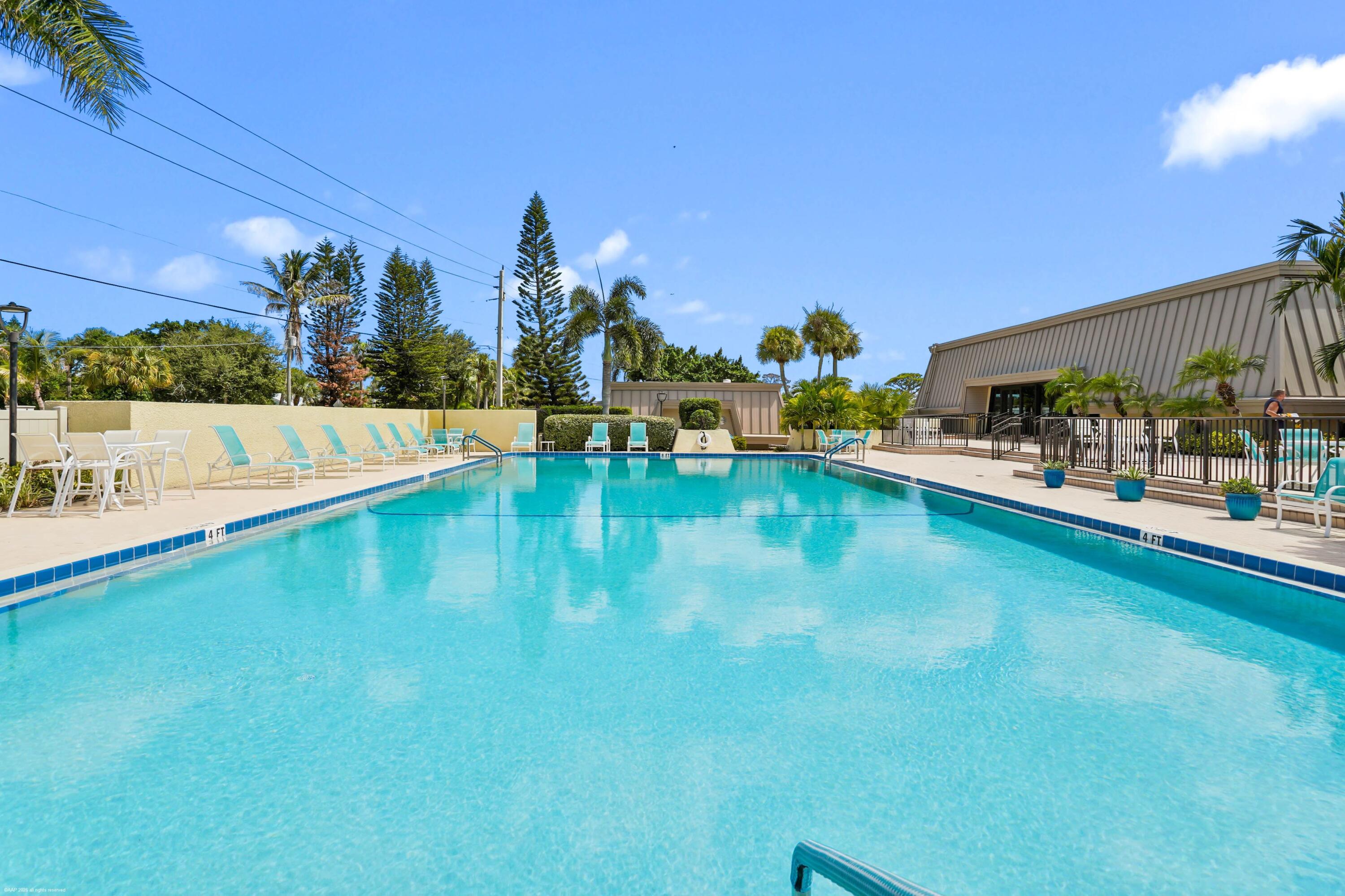 1800 SE SAINT LUCIE Boulevard 6-201
