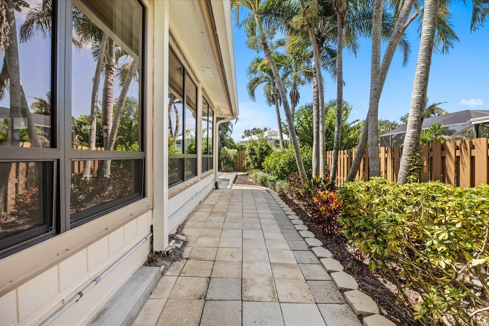 1904 NW 22nd Street