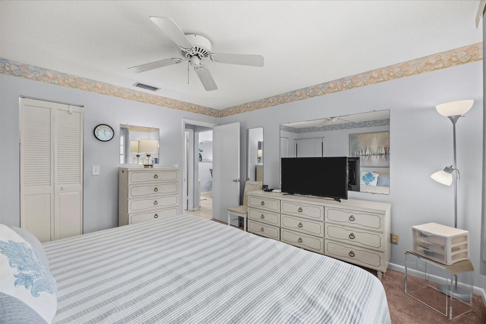 1909 SW PALM CITY Road H
