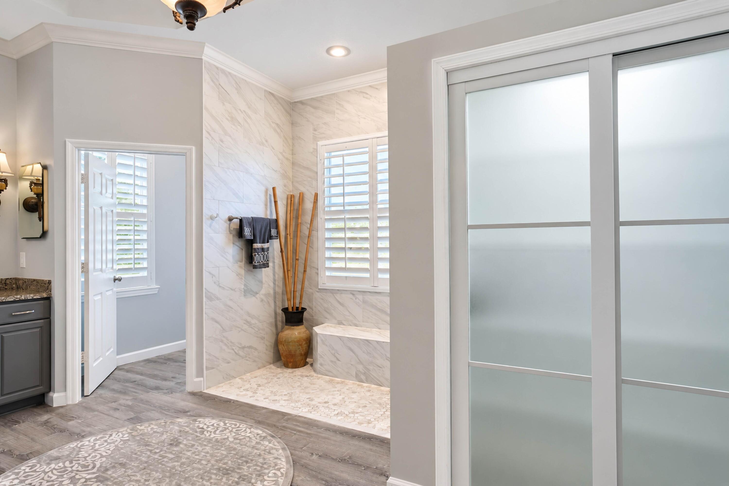 5508 SW ORCHID BAY Drive