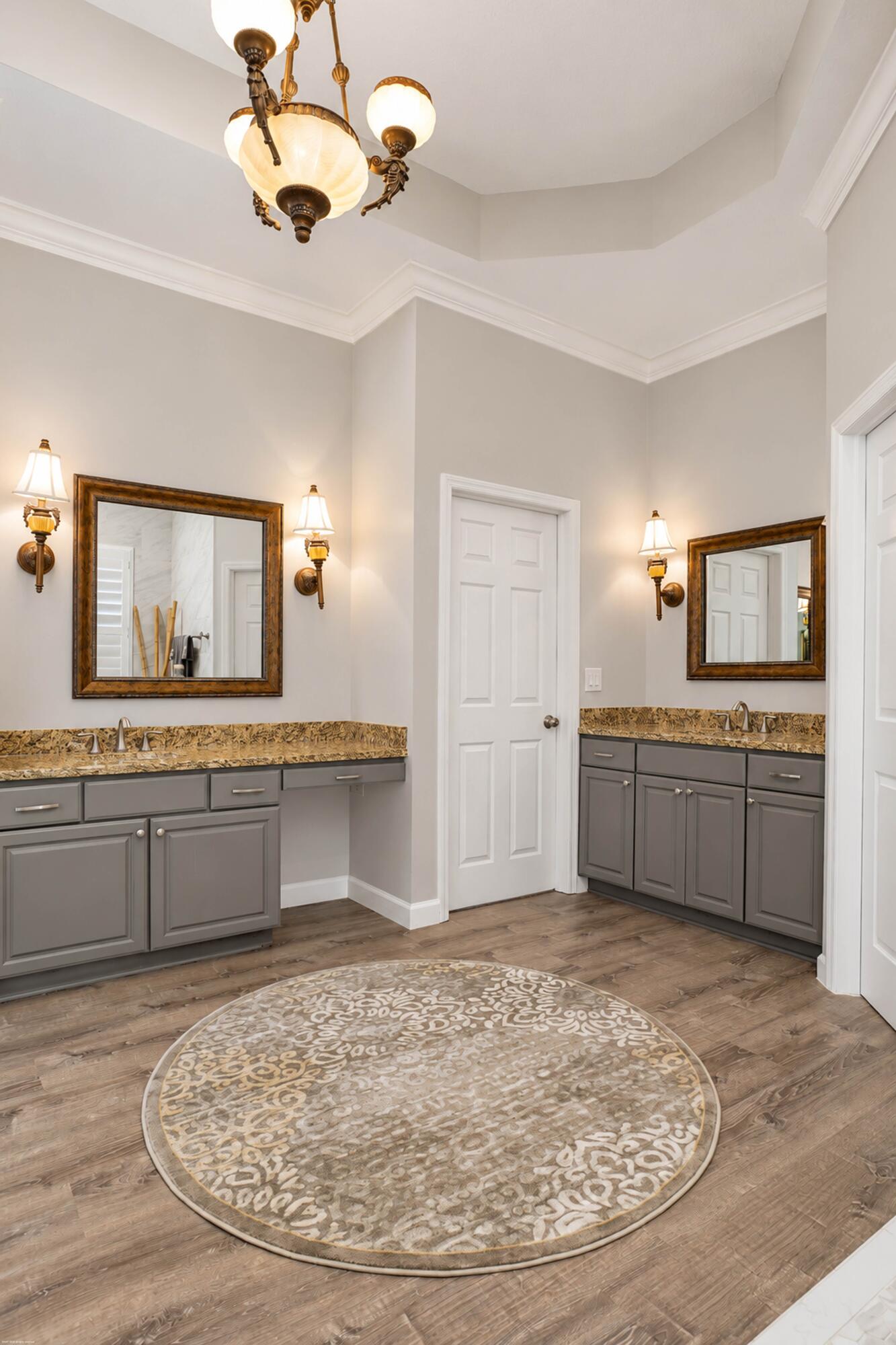 5508 SW ORCHID BAY Drive