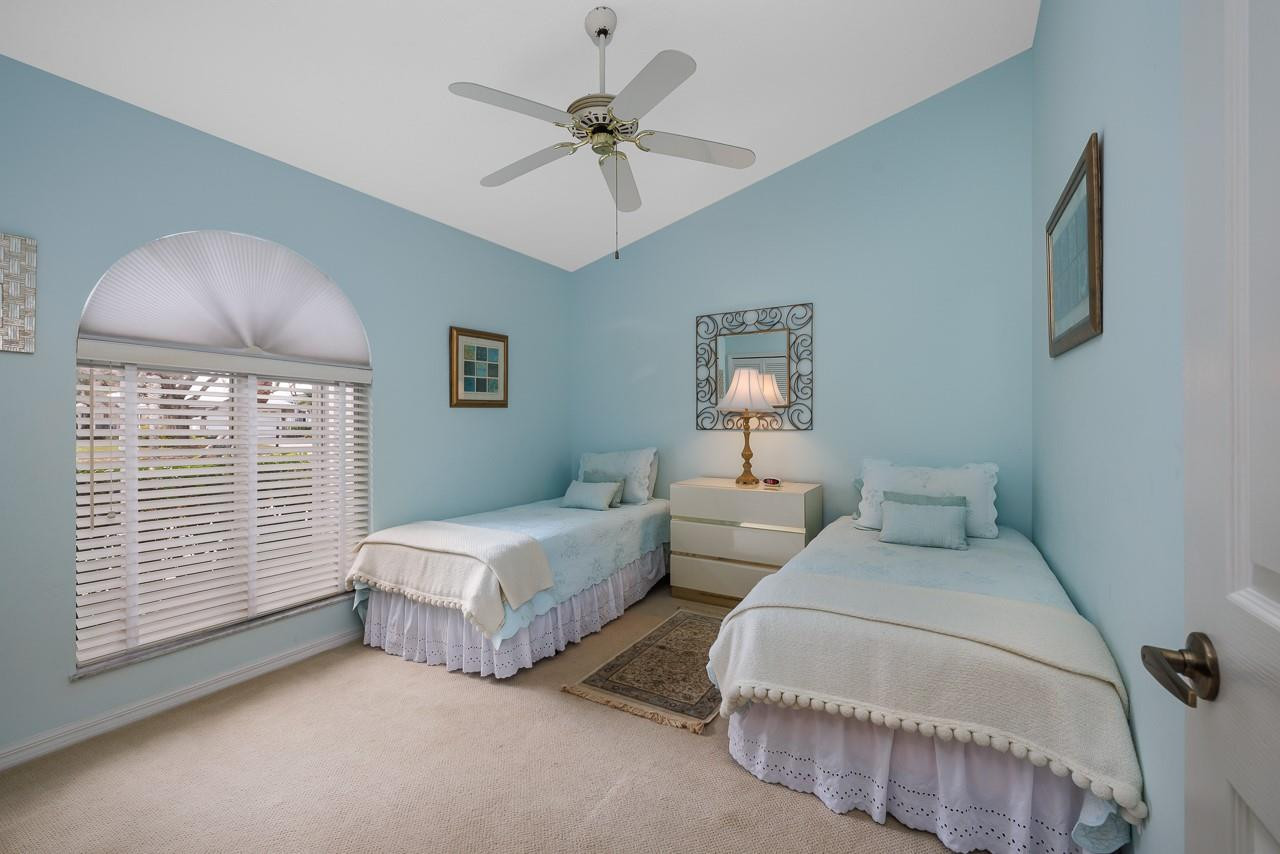 2303 SW Danforth Circle