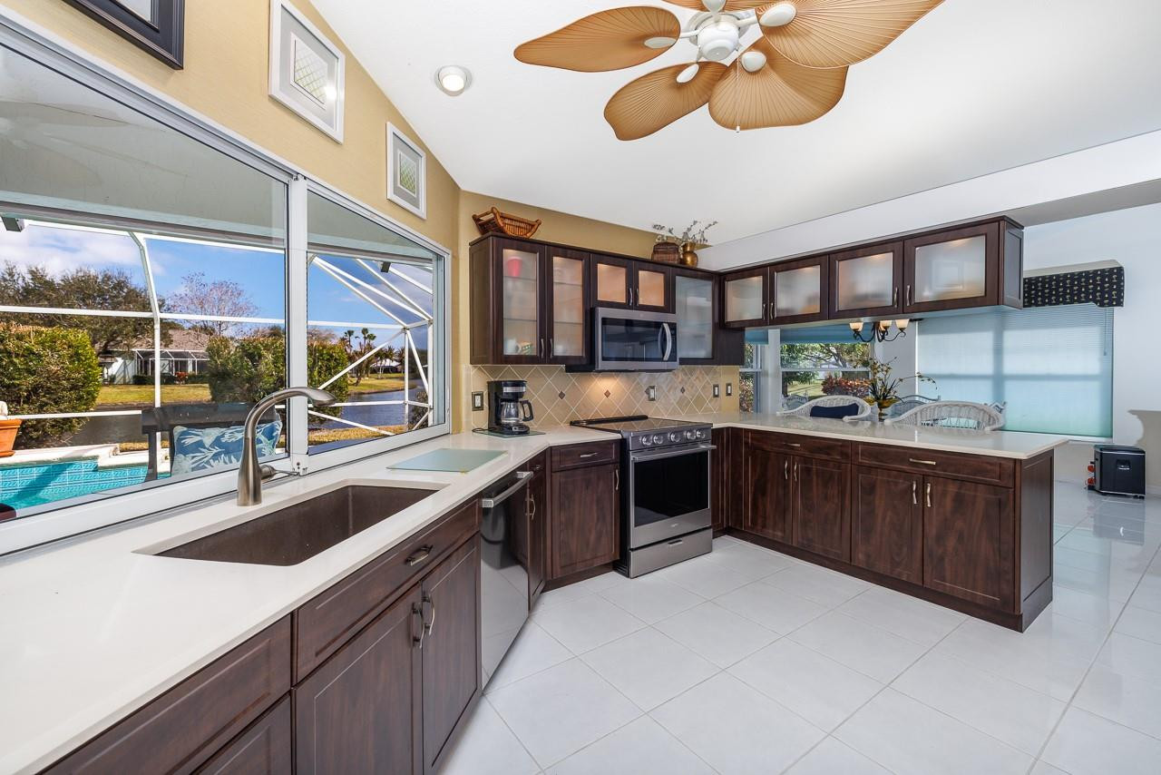 2303 SW Danforth Circle