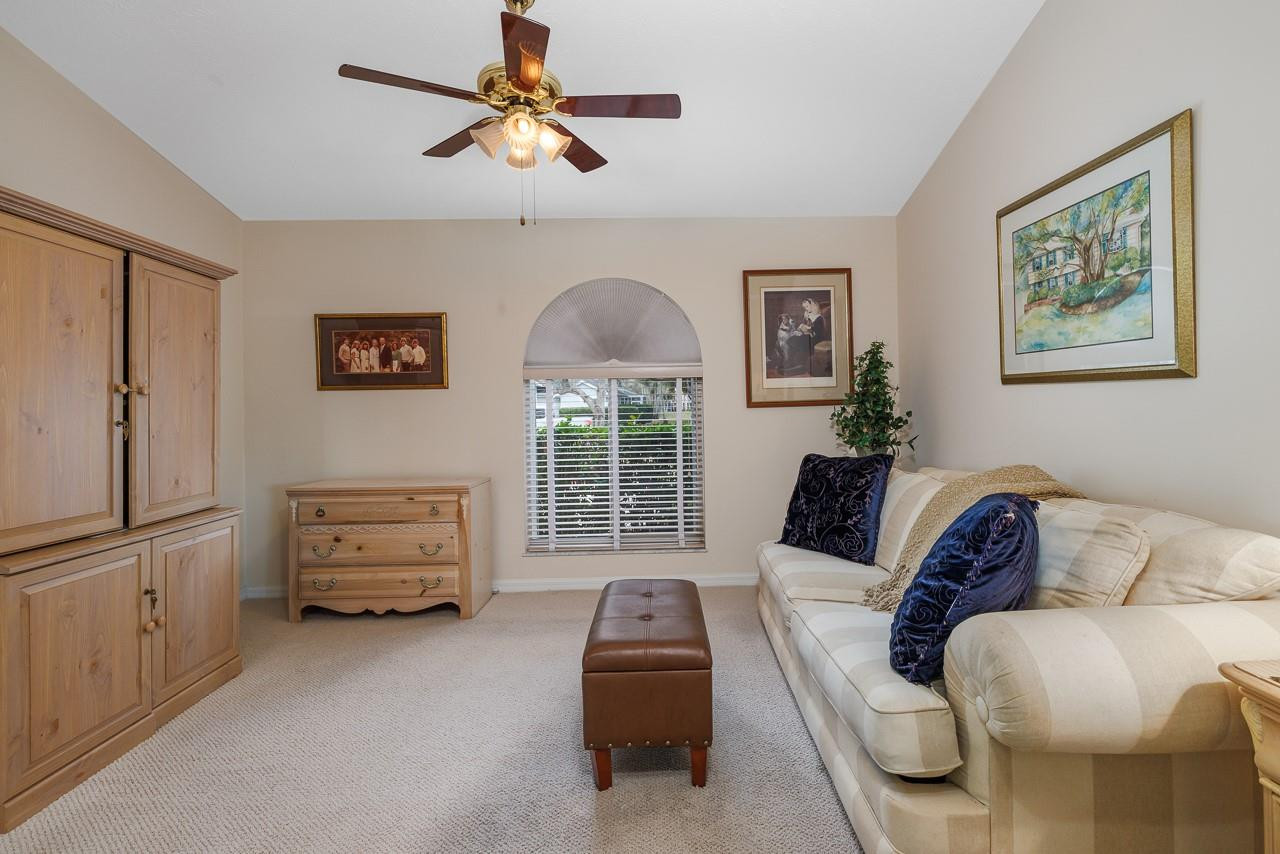 2303 SW Danforth Circle