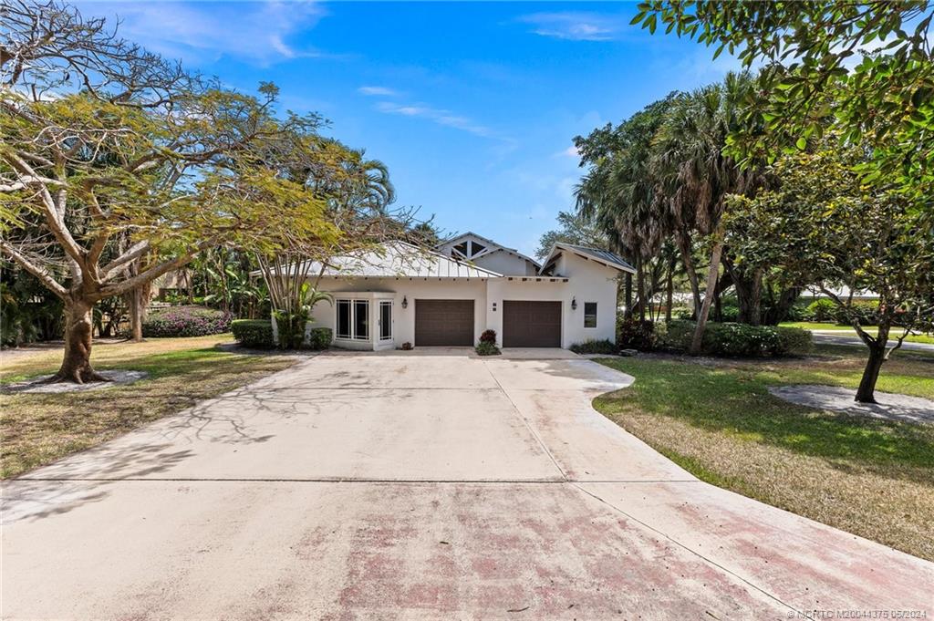 12 Oakwood Drive