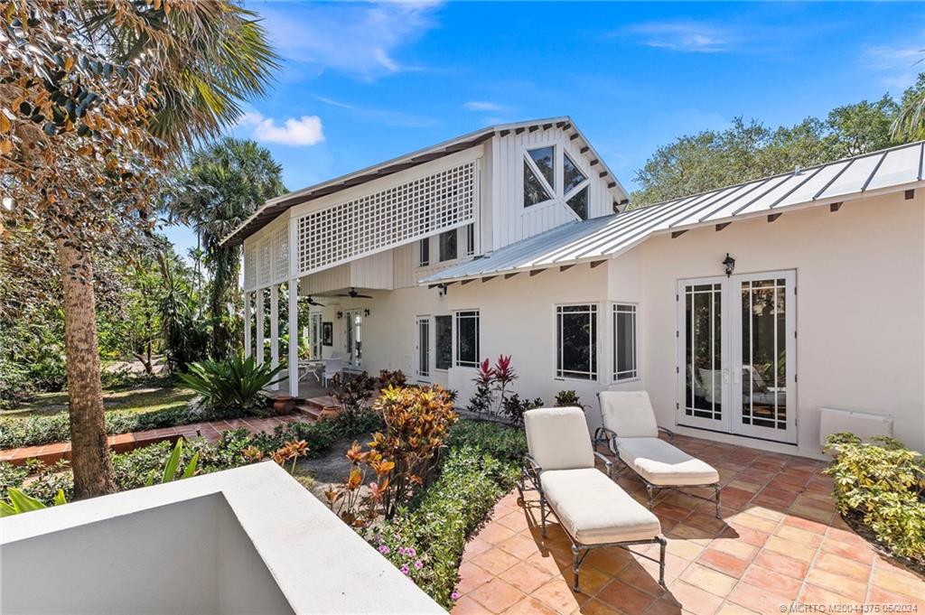 12 Oakwood Drive