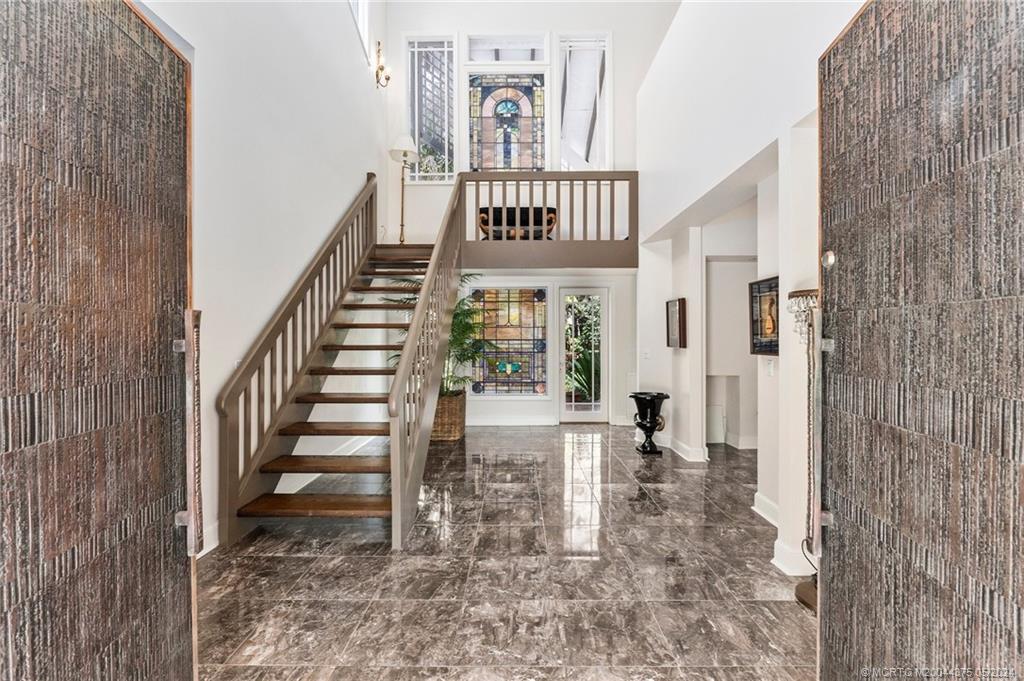 12 Oakwood Drive