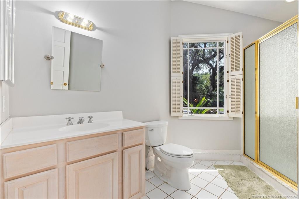 12 Oakwood Drive