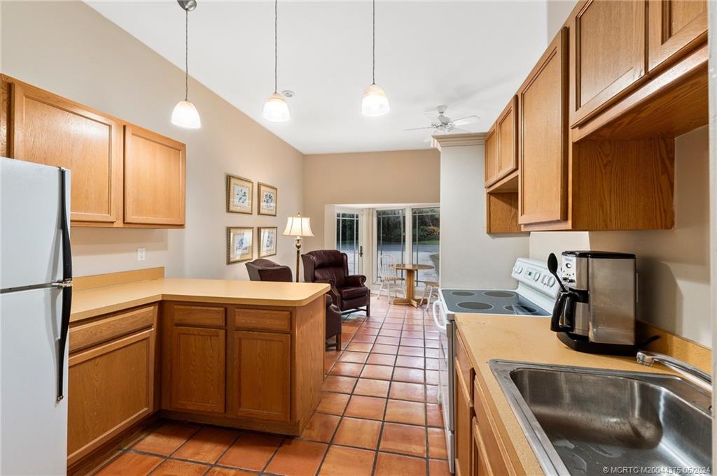 12 Oakwood Drive