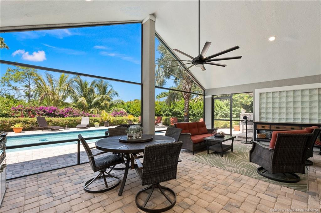 4510 SW Thistle Terrace