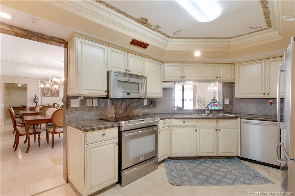 9950 S Ocean Drive 301