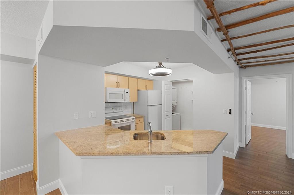 3673 NW Adriatic Lane 106-5