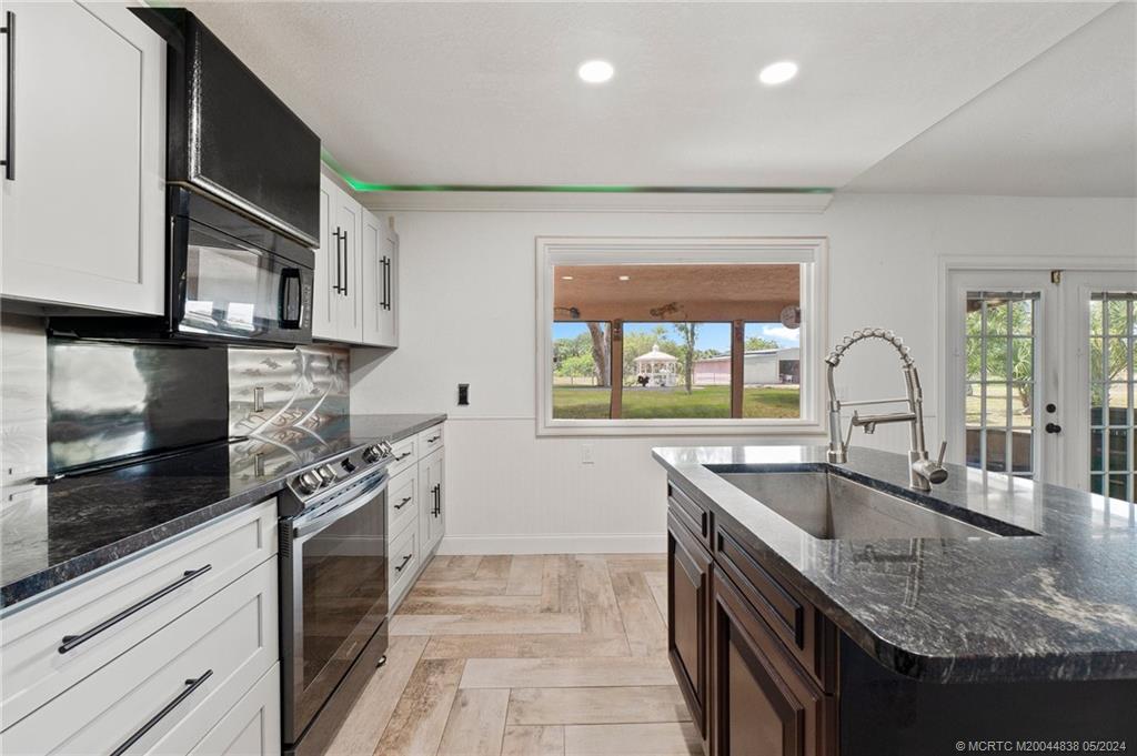 11861 Palomino Drive