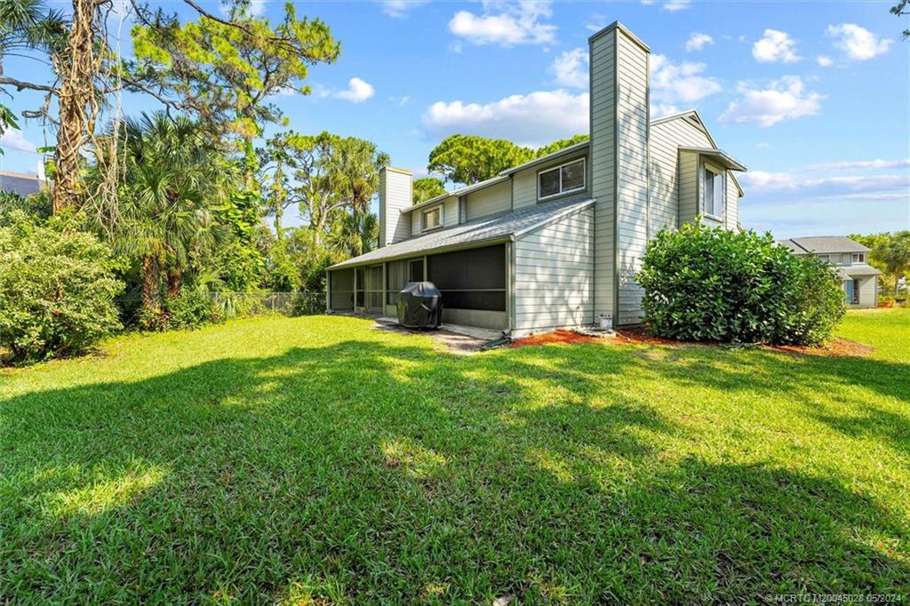 616 NE Wax Myrtle Way