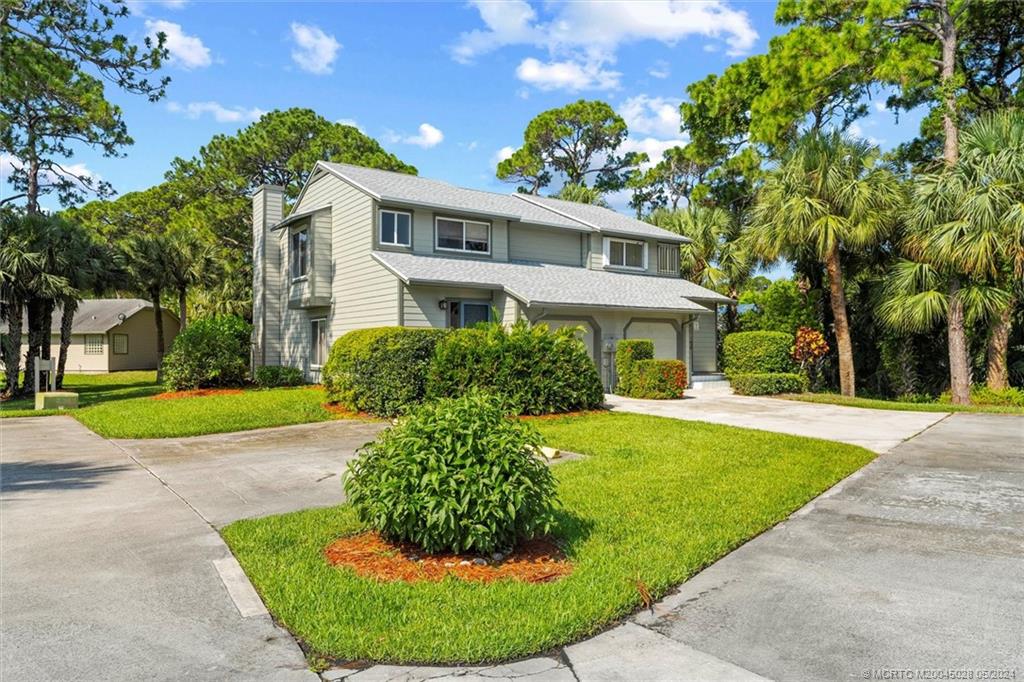 616 NE Wax Myrtle Way