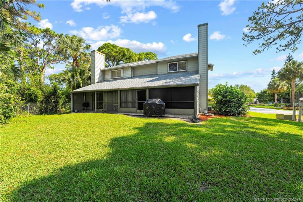 616 NE Wax Myrtle Way