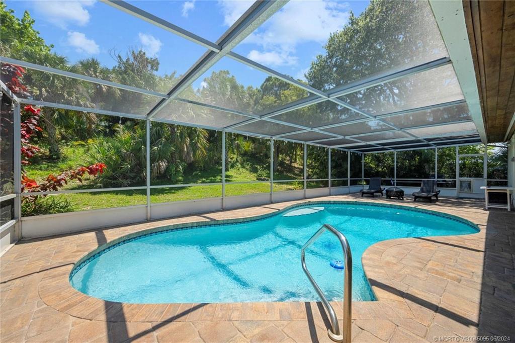 4106 NE Hyline Drive