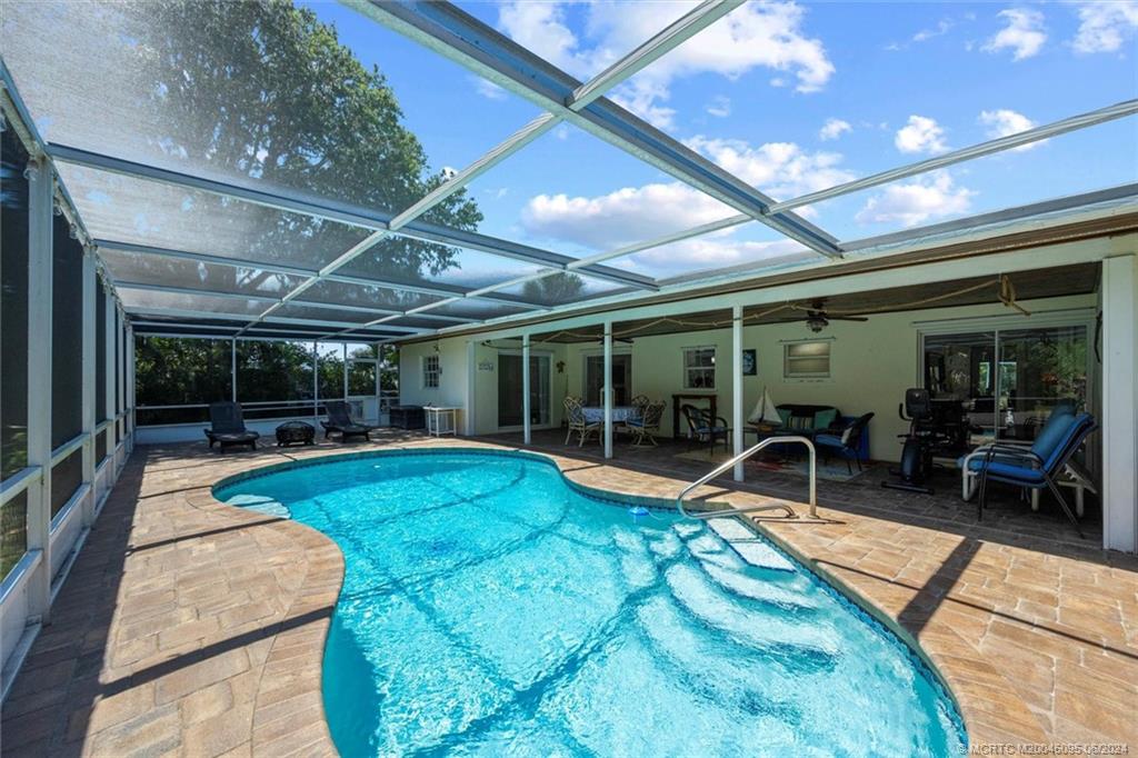 4106 NE Hyline Drive